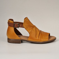 Dipper DIPPER_OCHRE.jpg