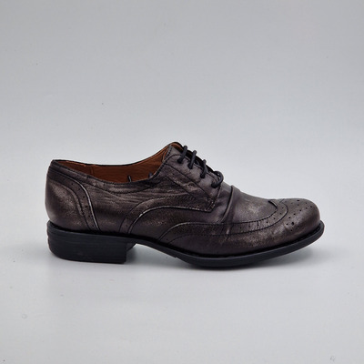 Lydian LYDIAN_SILVER_Galaxy_Mtl.jpg